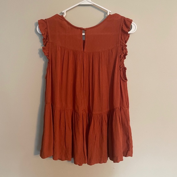 American Eagle medium blouse in a faded orange color - Picture 2 of 2